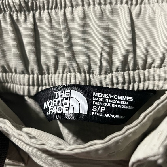 NWOT - North Face Convertible Pants - Men’s S - Picture 2 of 6